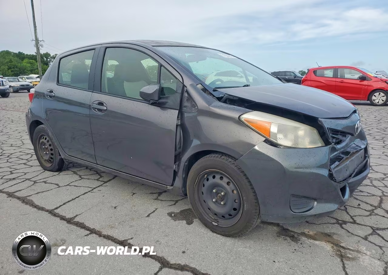 2013 Toyota Yaris 5-Door Le VIN:JTDKTUD37DD549219 - 4