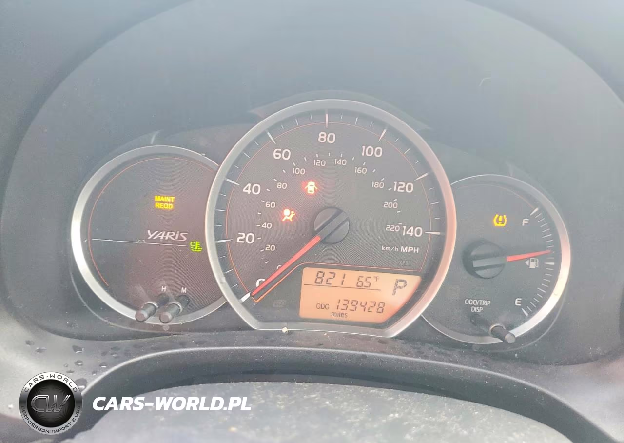 2013 Toyota Yaris 5-Door Le VIN:JTDKTUD37DD549219 - 9