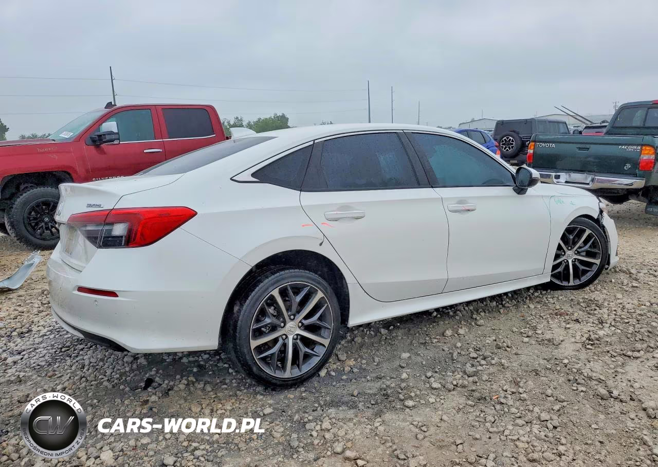 2024 Honda Civic Touring VIN:2HGFE1F91RH304116 - 3