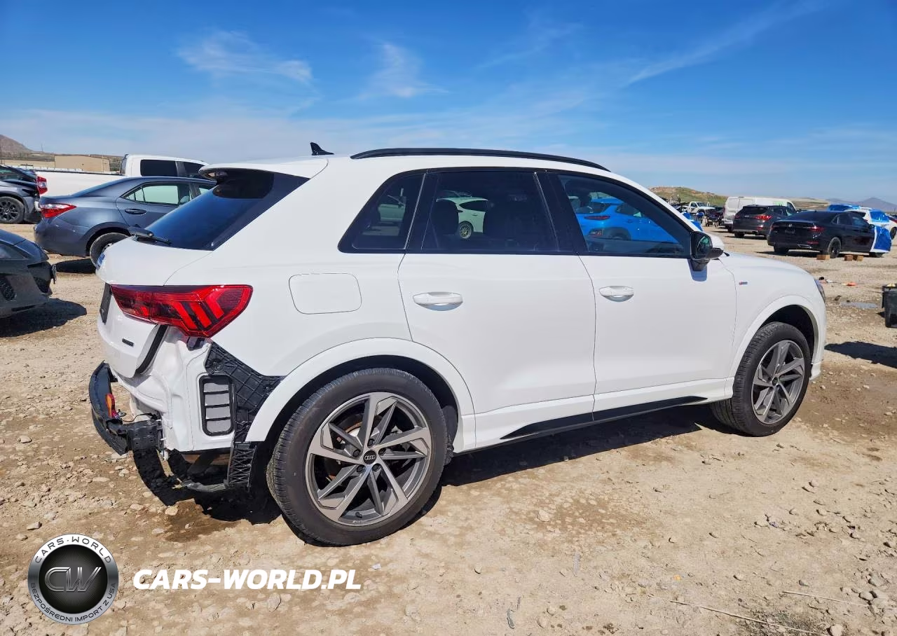 2025 Audi Q3 Premium S Line 45 VIN:WA1DECF32S1109511 - 3
