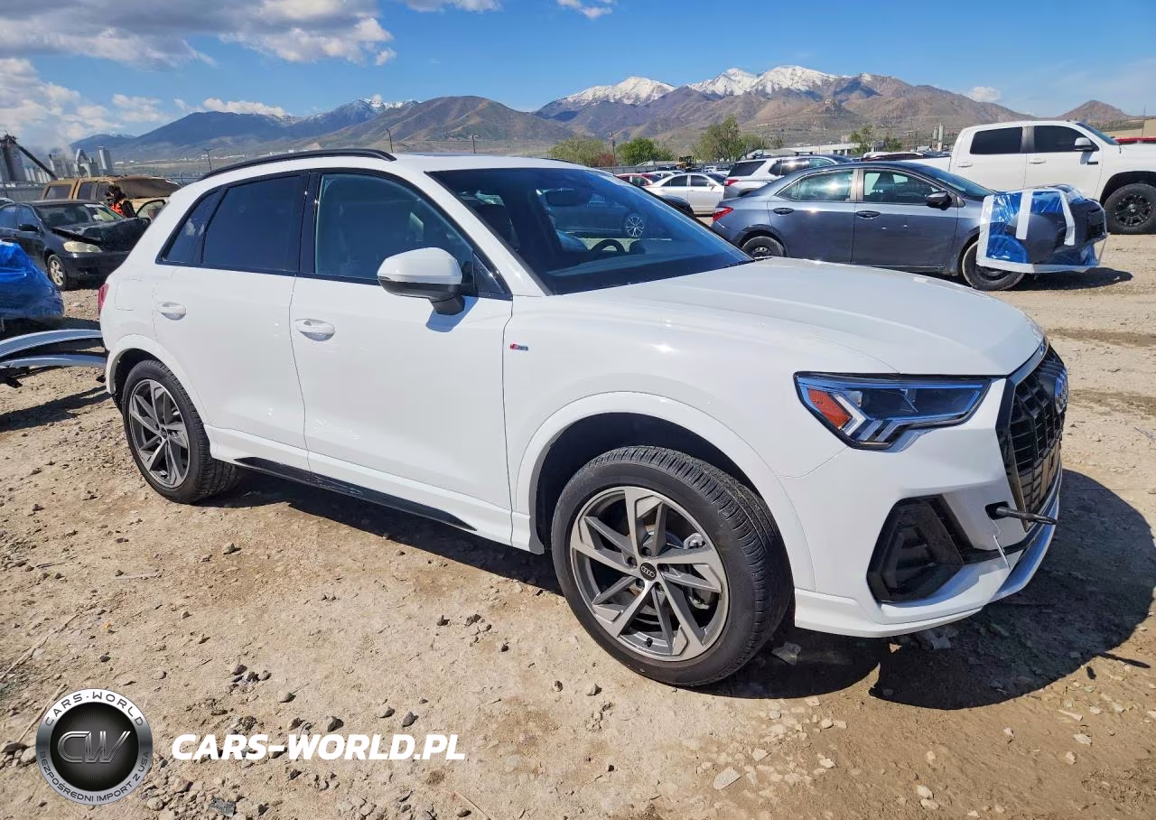 2025 Audi Q3 Premium S Line 45 VIN:WA1DECF32S1109511 - 4