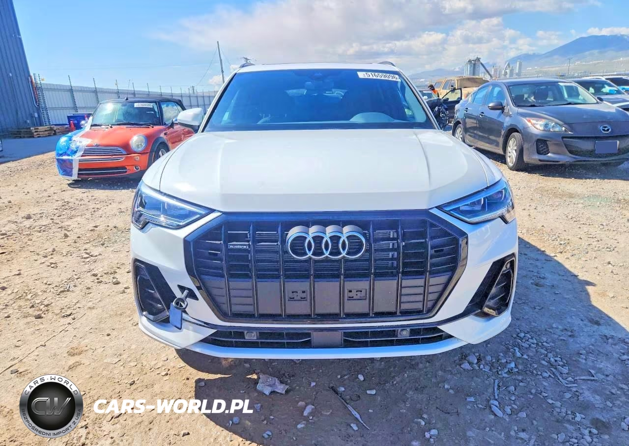 2025 Audi Q3 Premium S Line 45 VIN:WA1DECF32S1109511 - 5