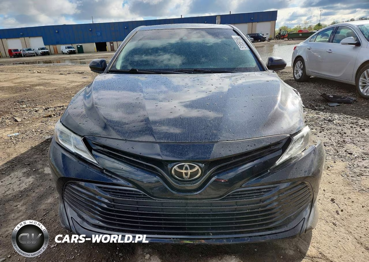 2019 Toyota Camry Le VIN:4T1B11HK4KU184741 - 5