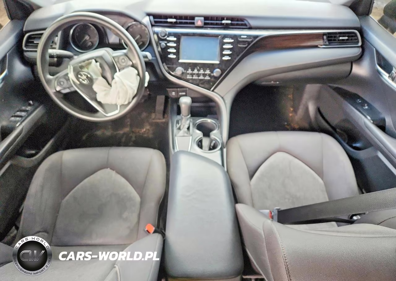 2019 Toyota Camry Le VIN:4T1B11HK4KU184741 - 8