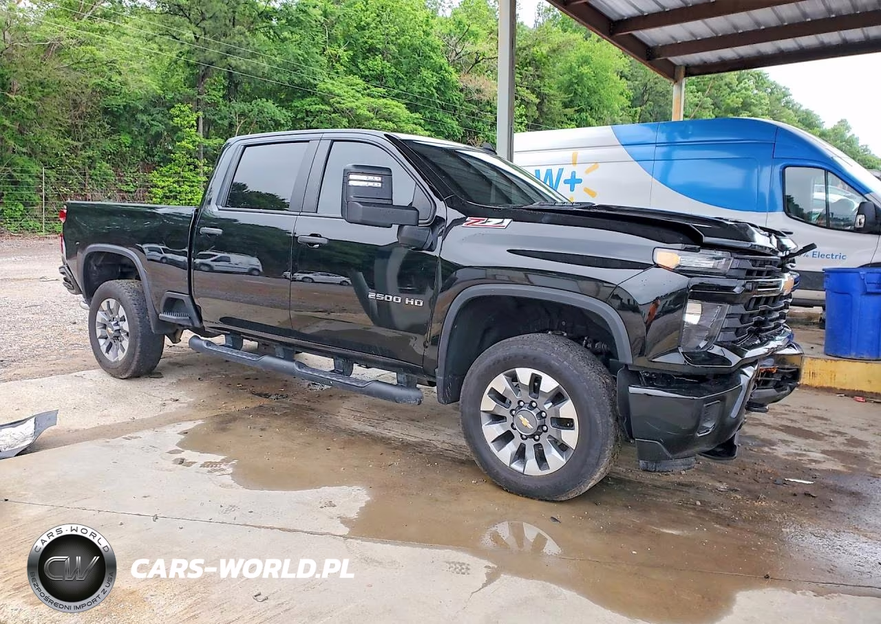 2024 Chevrolet Silverado K2500 Custom VIN:2GC4YME79R1161343 - 4