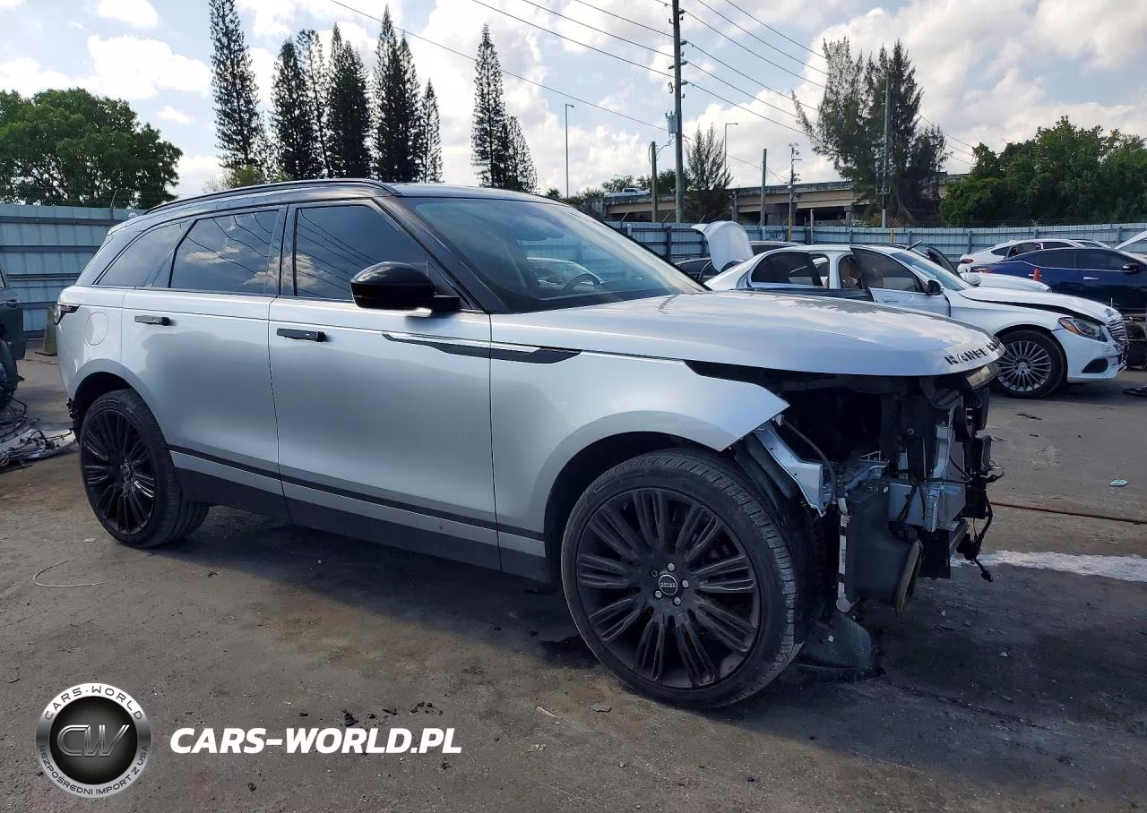 2019 Land Rover Range Rover Velar S VIN:SALYB2EX6KA221073 - 4