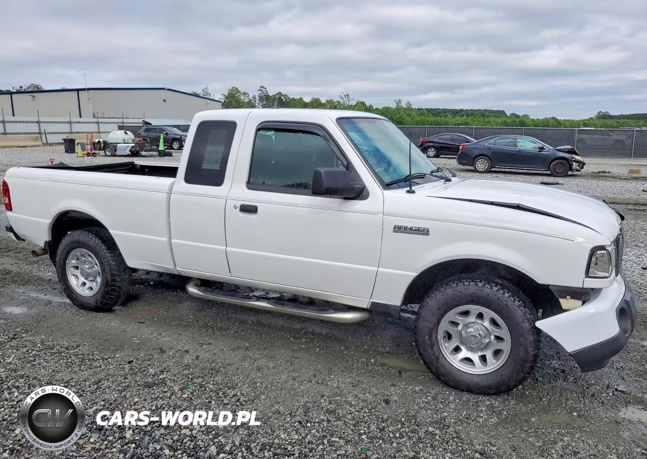 2011 Ford Ranger Super Cab VIN:1FTLR4FE7BPB08123 - 4