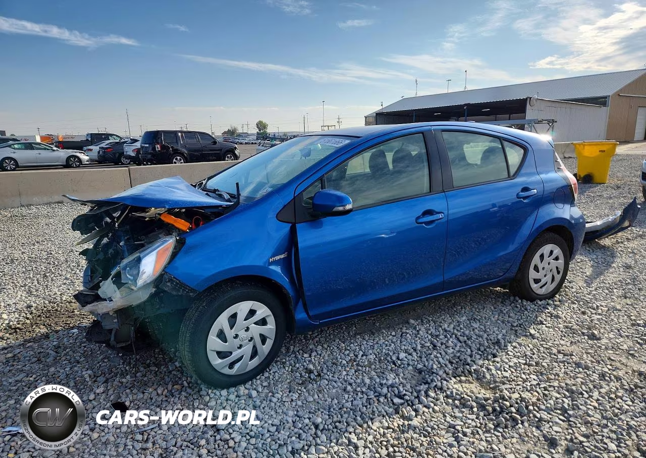 2016 Toyota Prius C Two