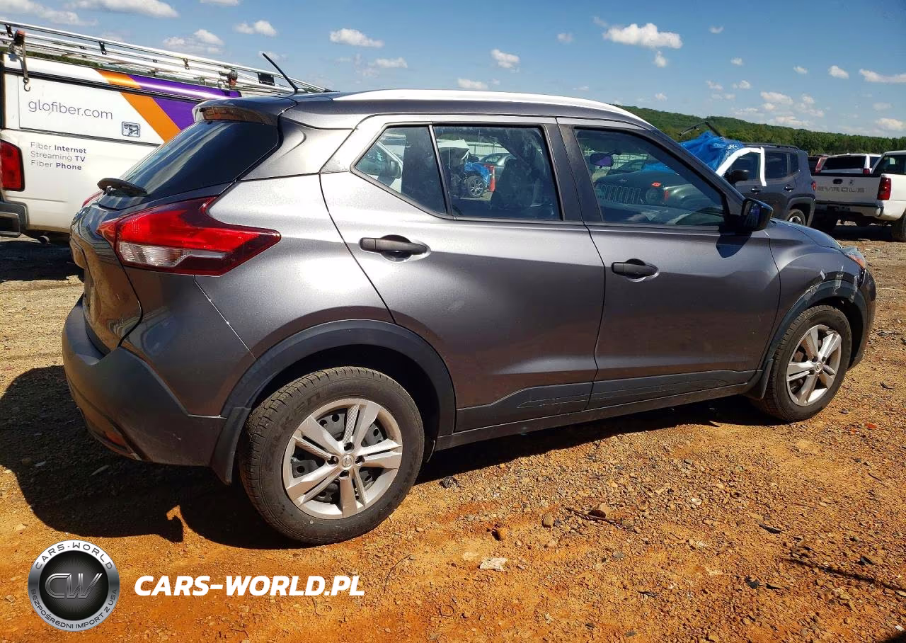 2019 Nissan Kicks S VIN:3N1CP5CUXKL532031 - 3