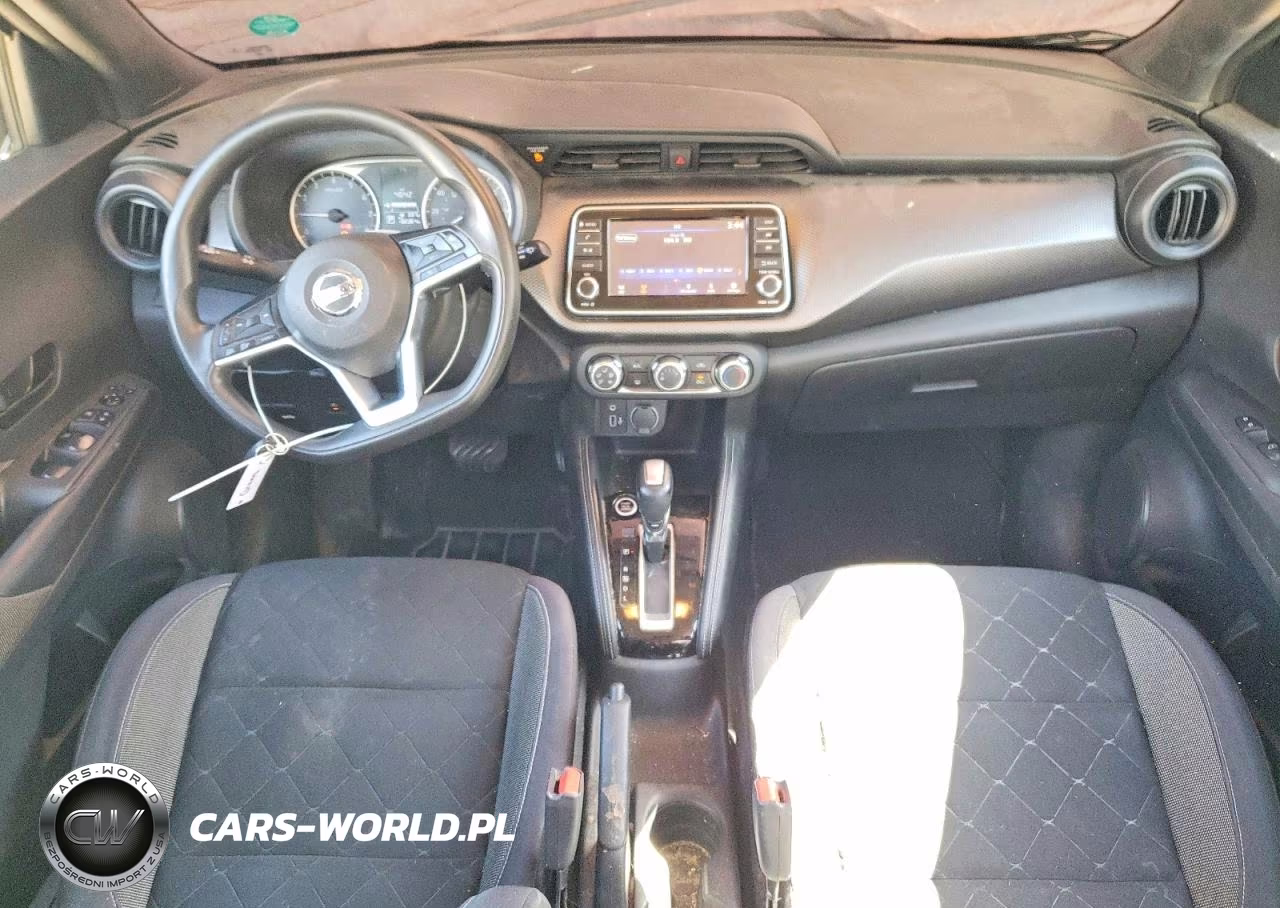 2019 Nissan Kicks S VIN:3N1CP5CUXKL532031 - 8