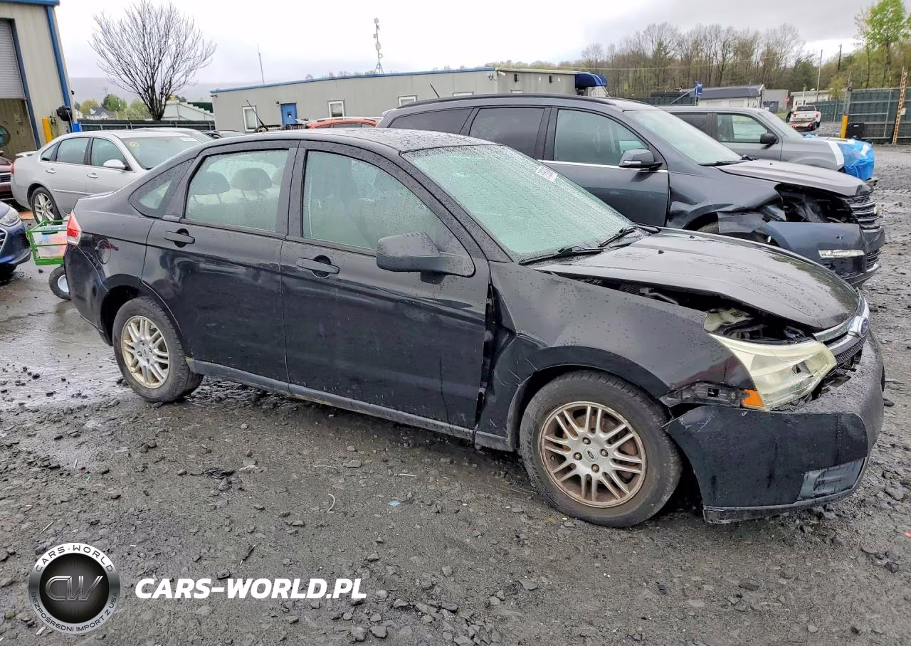 2011 Ford Focus Se VIN:1FAHP3FN3BW157885 - 4