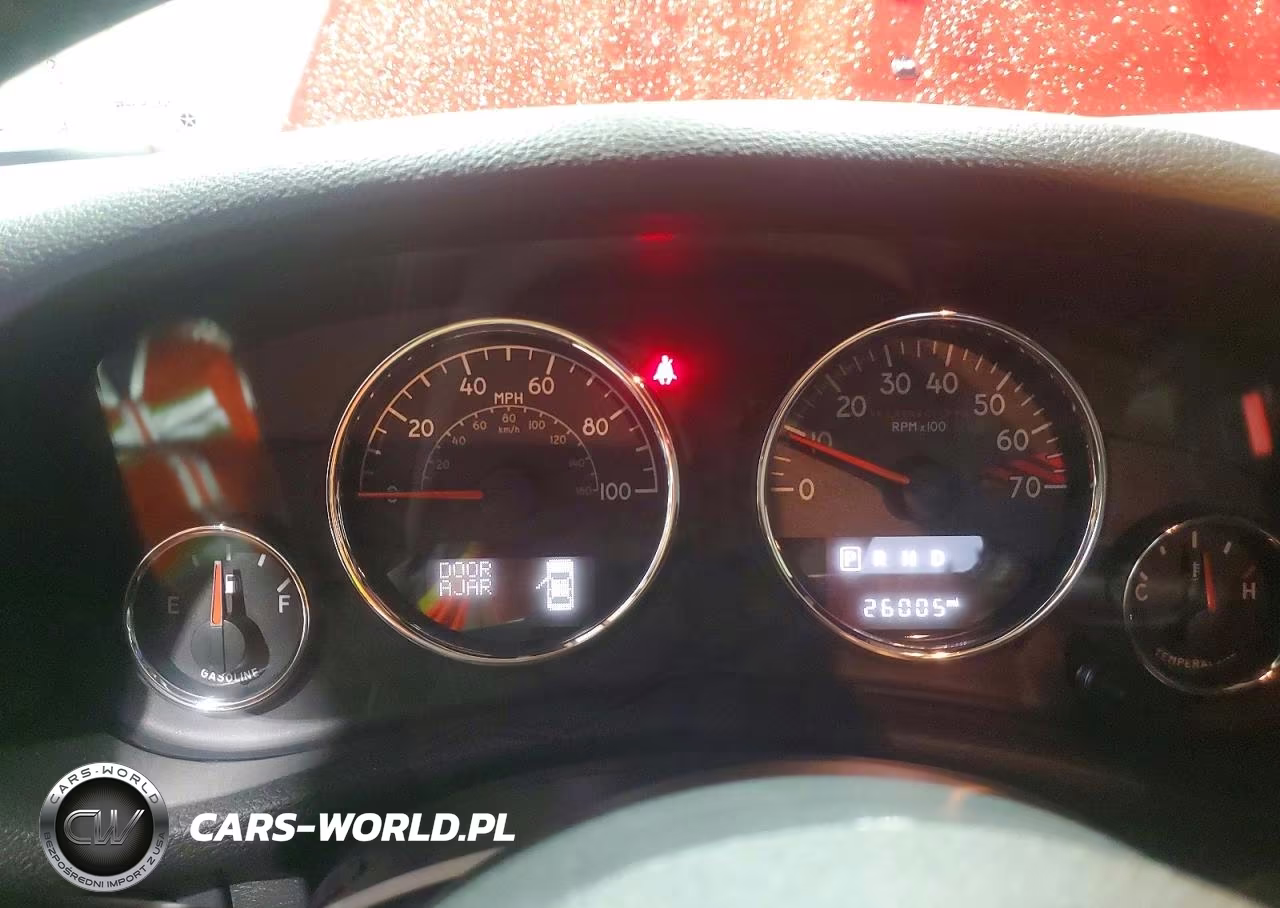 2015 Jeep Wrangler Rubicon VIN:1C4BJWCG2FL755482 - 9