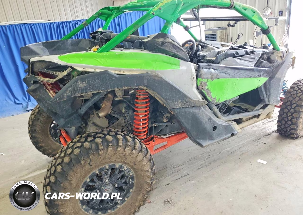 2024 Can-Am Maverick X3 Utility Vehicle VIN:3JBVJAY46RE001175 - 10