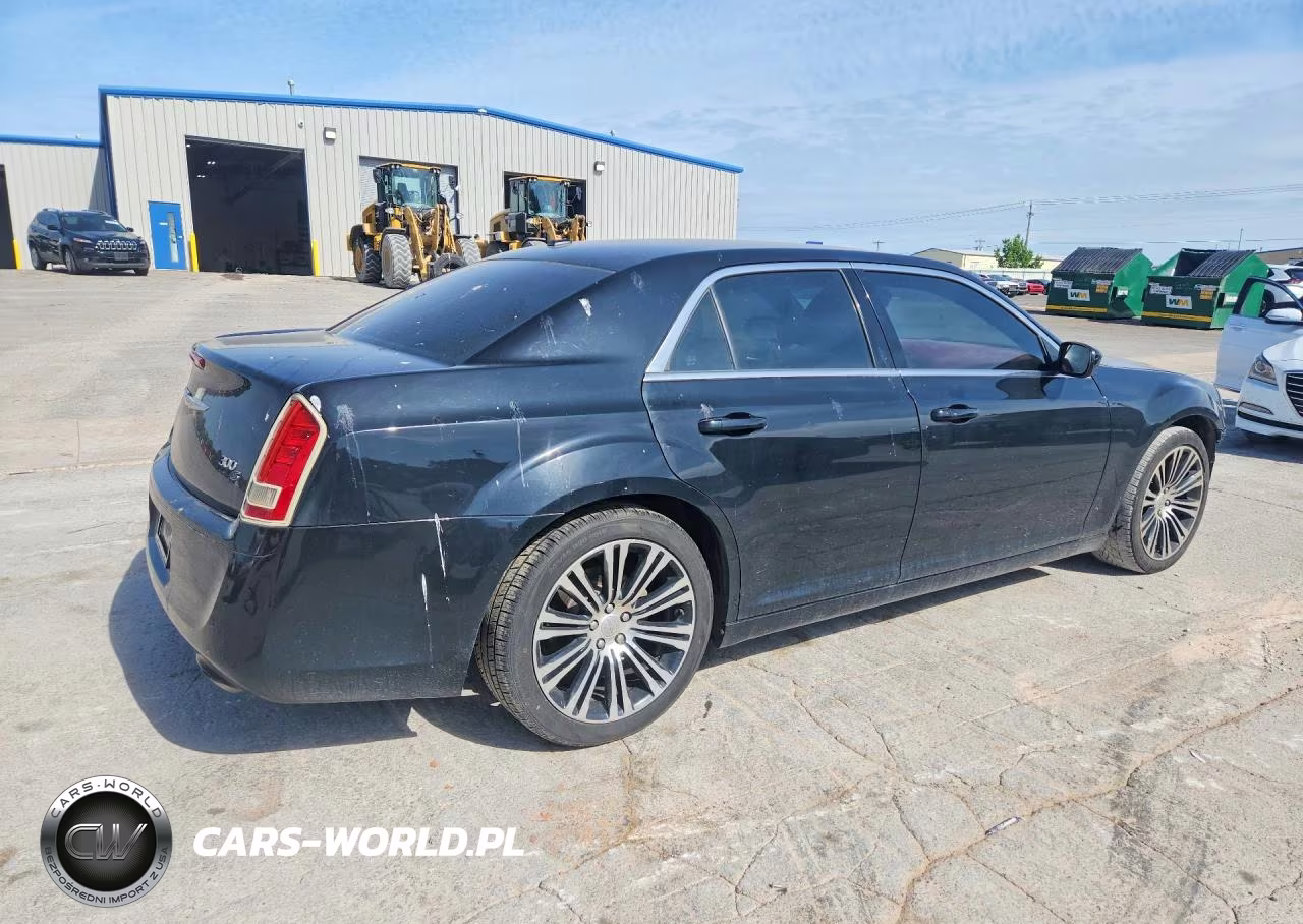 2013 Chrysler 300 S VIN:2C3CCABGXDH561283 - 3