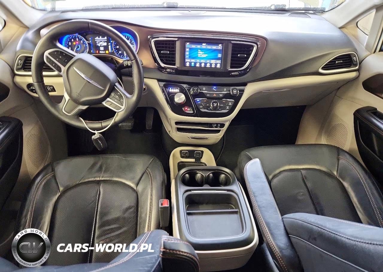2018 Chrysler Pacifica Touring L VIN:2C4RC1BG6JR210964 - 8