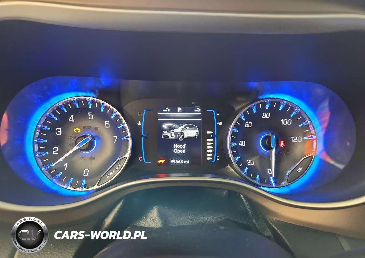 2018 Chrysler Pacifica Touring L VIN:2C4RC1BG6JR210964 - 9