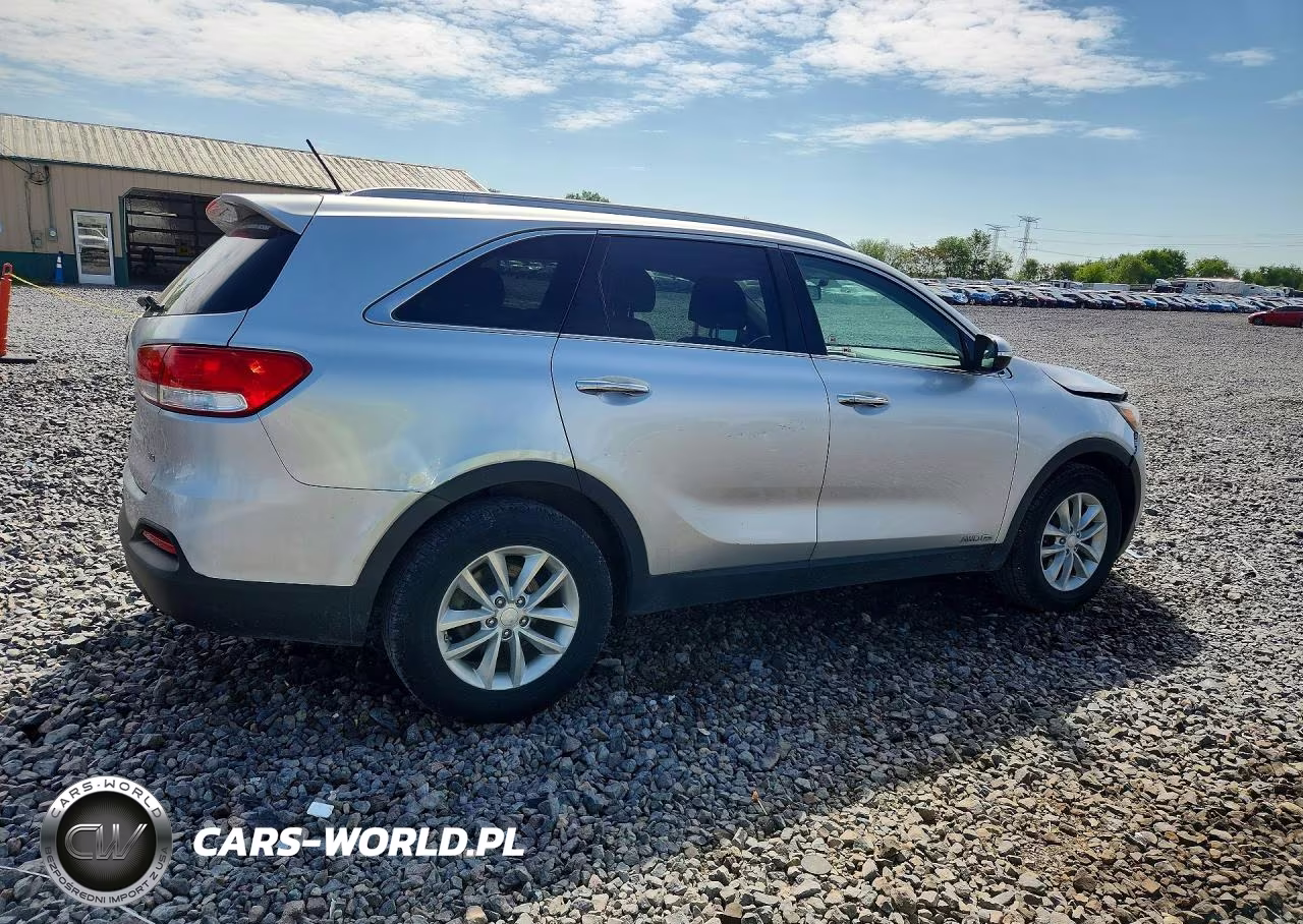2017 Kia Sorento Lx V6 VIN:5XYPGDA59HG329894 - 3