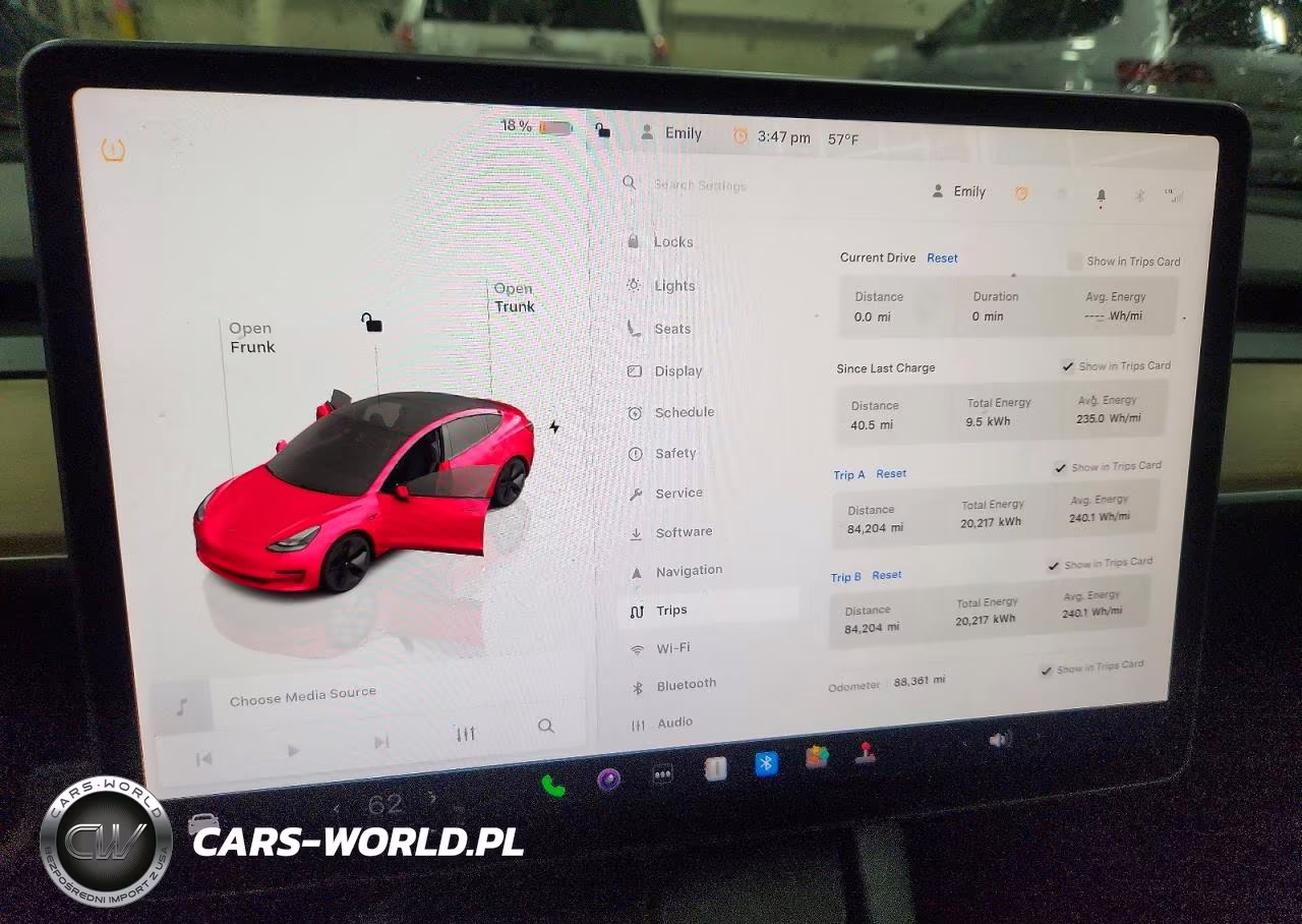 2023 Tesla Model 3 VIN:5YJ3E1EAXPF437215 - 9