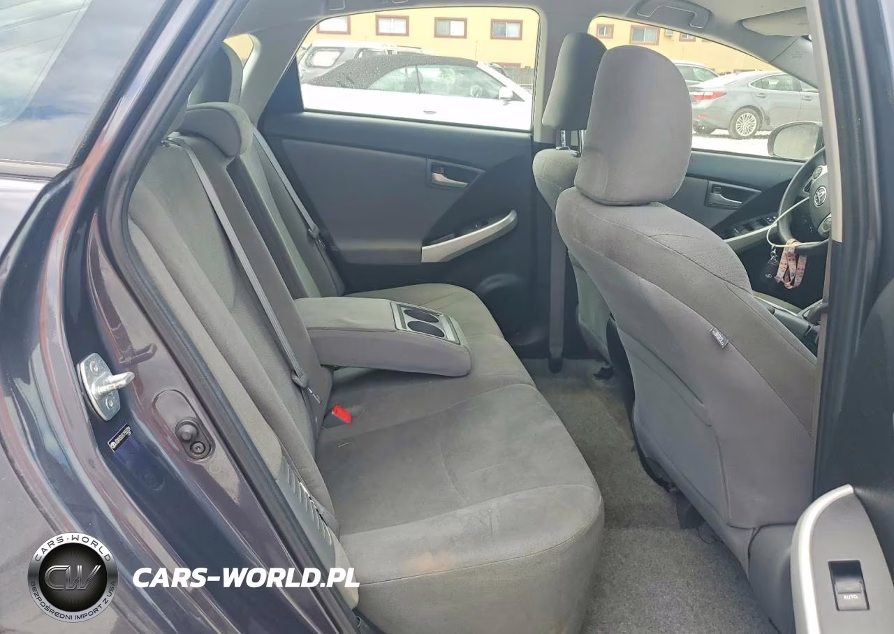2012 Toyota Prius Three VIN:JTDKN3DU5C1552729 - 10