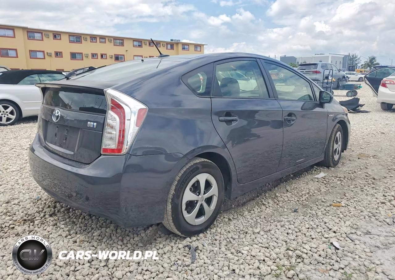 2012 Toyota Prius Three VIN:JTDKN3DU5C1552729 - 3