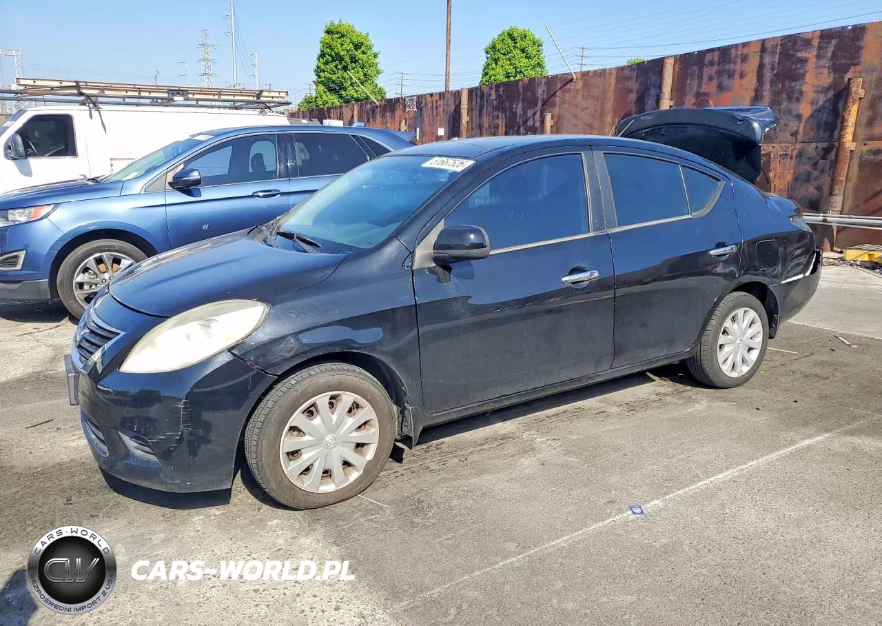 2012 Nissan Versa 1.6 S