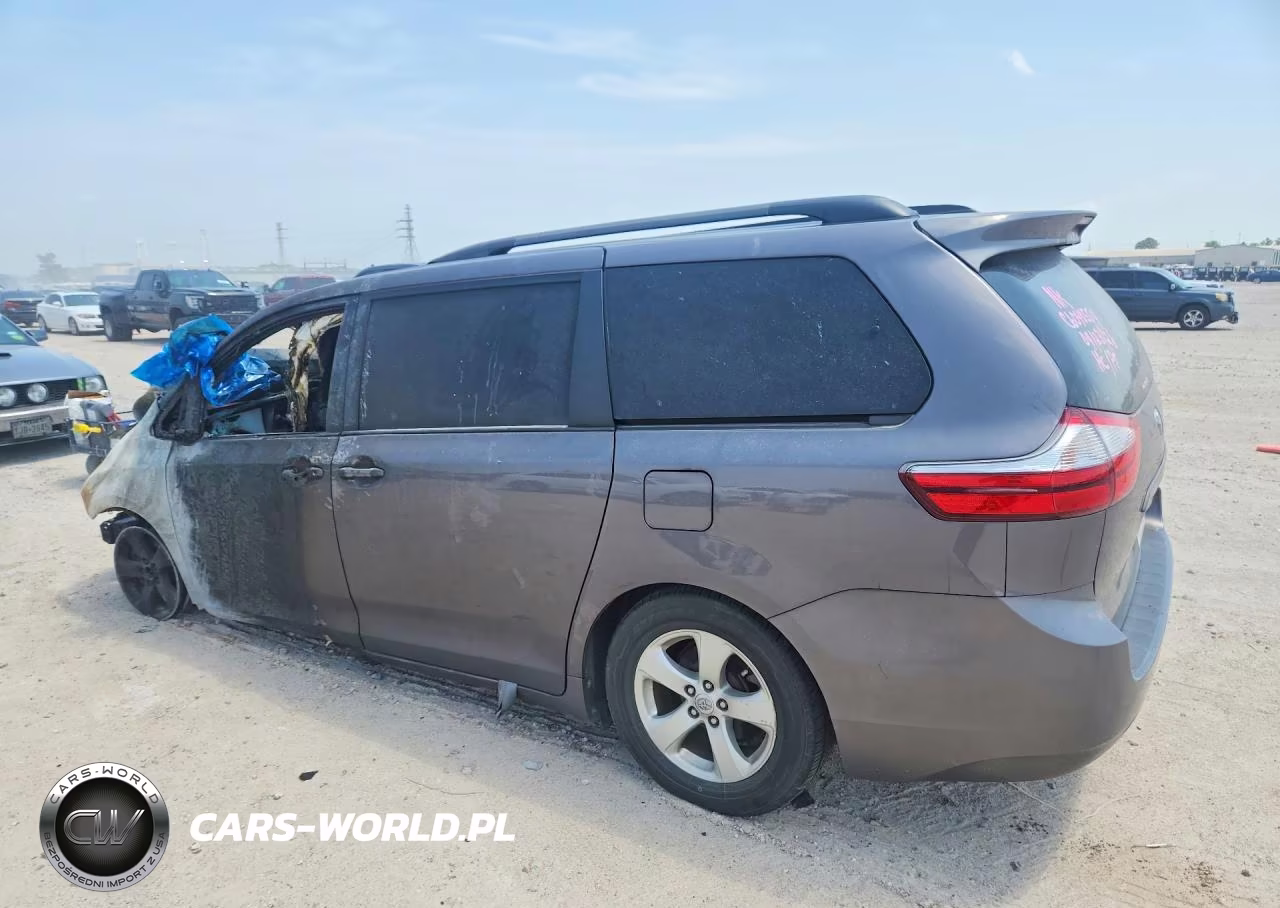 2016 Toyota Sienna Le VIN:5TDKK3DC6GS697805 - 2