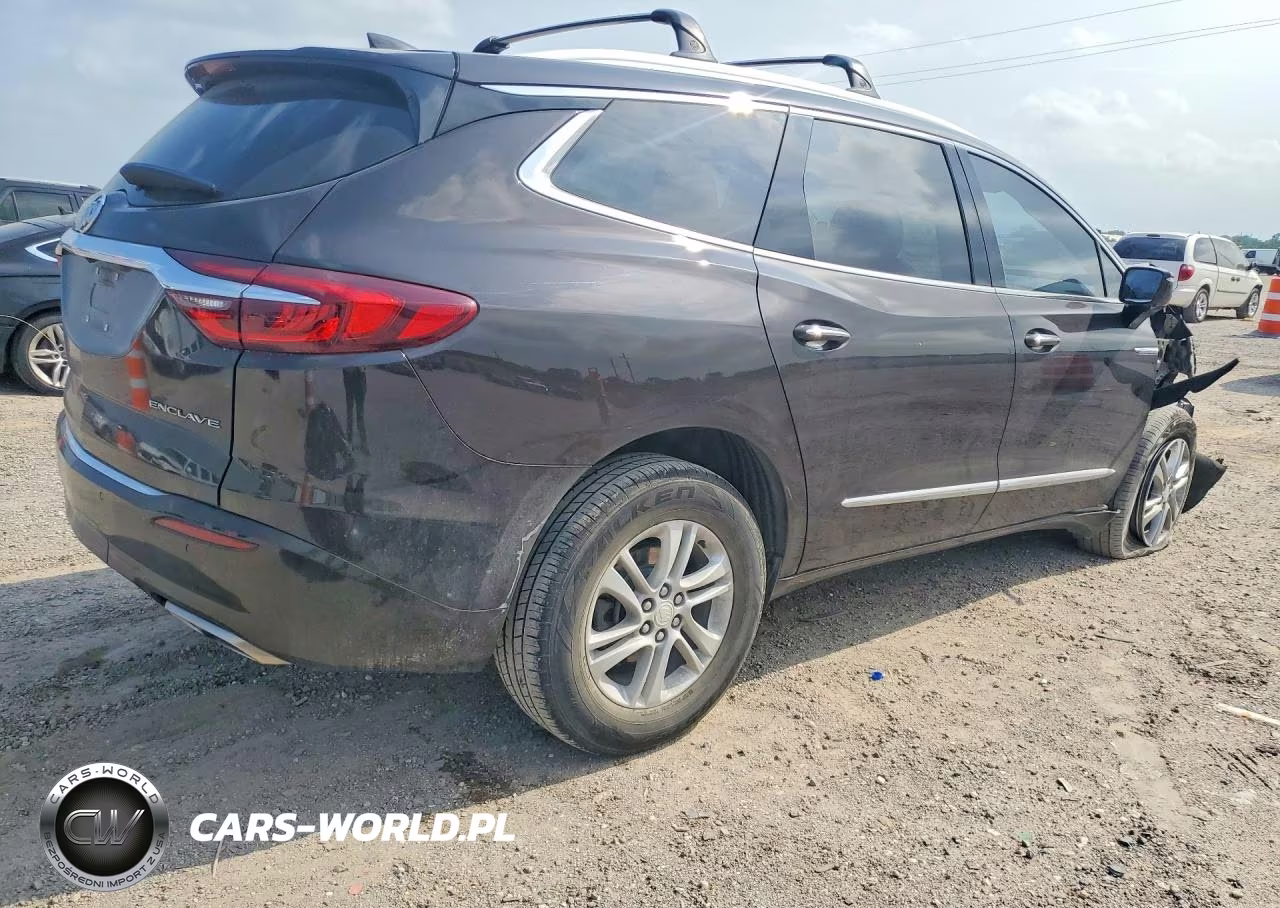2018 Buick Enclave Essence VIN:5GAERBKW5JJ150501 - 3