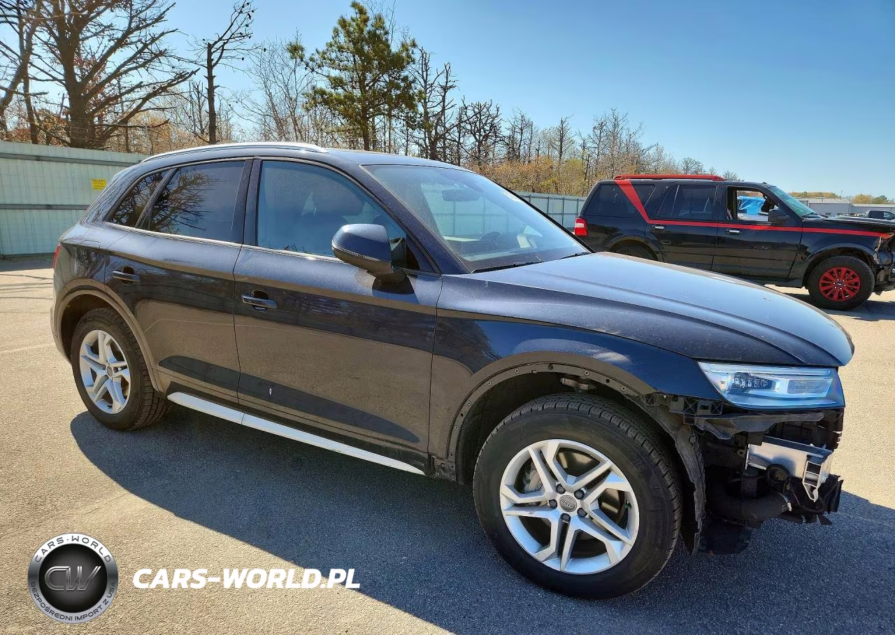 2018 Audi Q5 Premium VIN:WA1ANAFY5J2183159 - 4