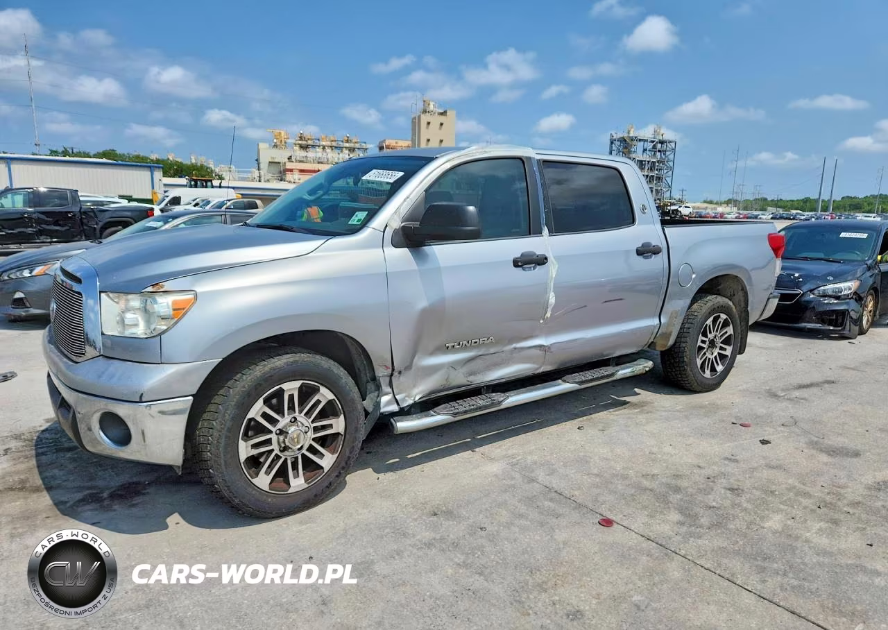 2013 Toyota Tundra Crewmax Sr5