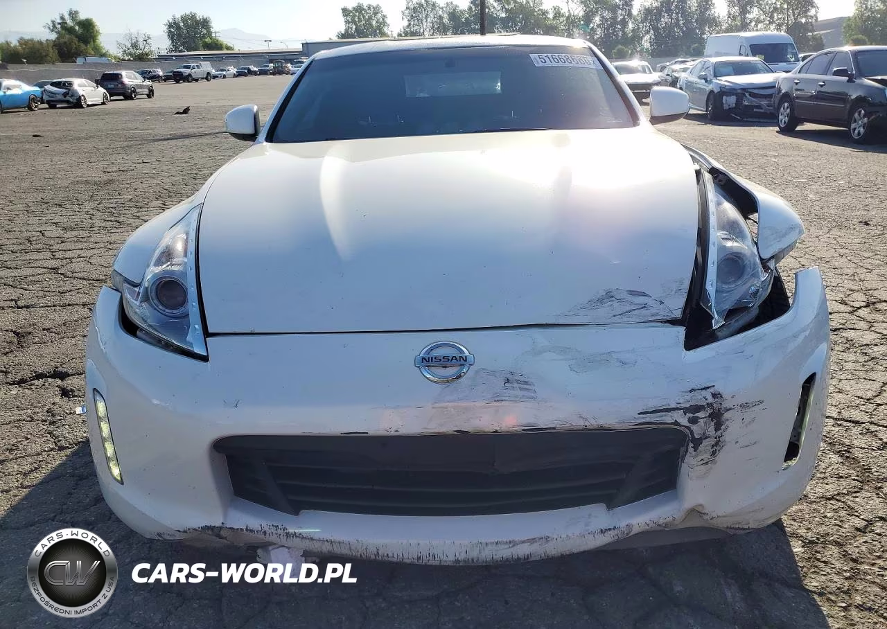 2016 Nissan 370Z Base VIN:JN1AZ4EH8GM930704 - 5