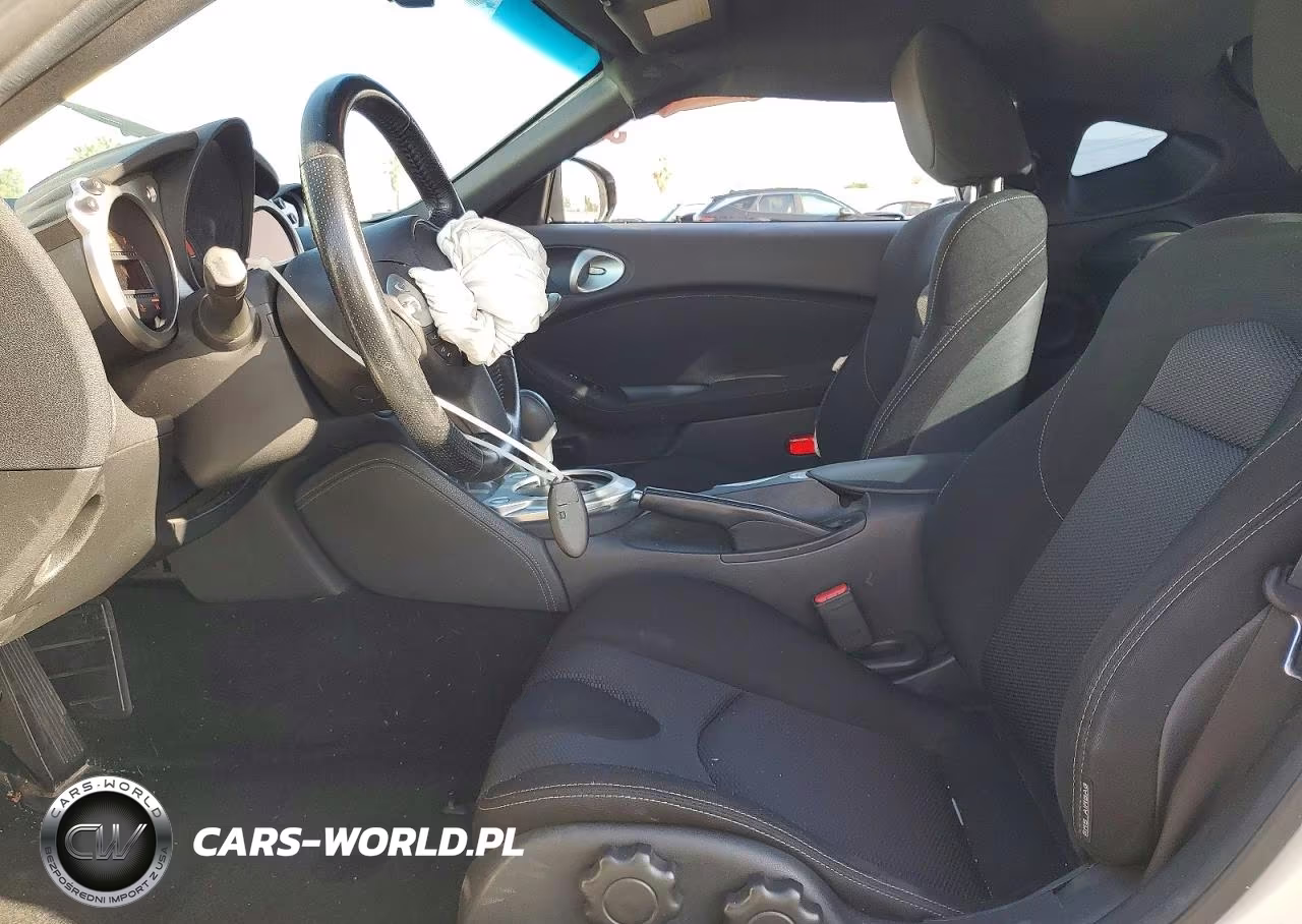 2016 Nissan 370Z Base VIN:JN1AZ4EH8GM930704 - 7