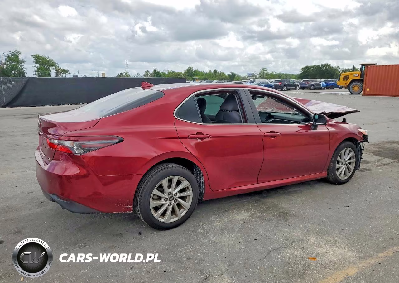 2021 Toyota Camry Le VIN:4T1C11AK7MU483464 - 3