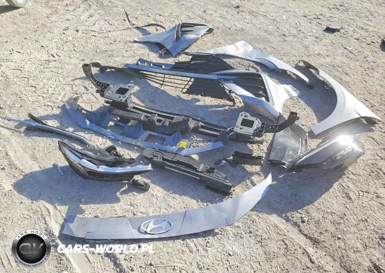 2026 Hyundai Elantra Sel Sport VIN:KMHLM4DG0TU106053 - 12