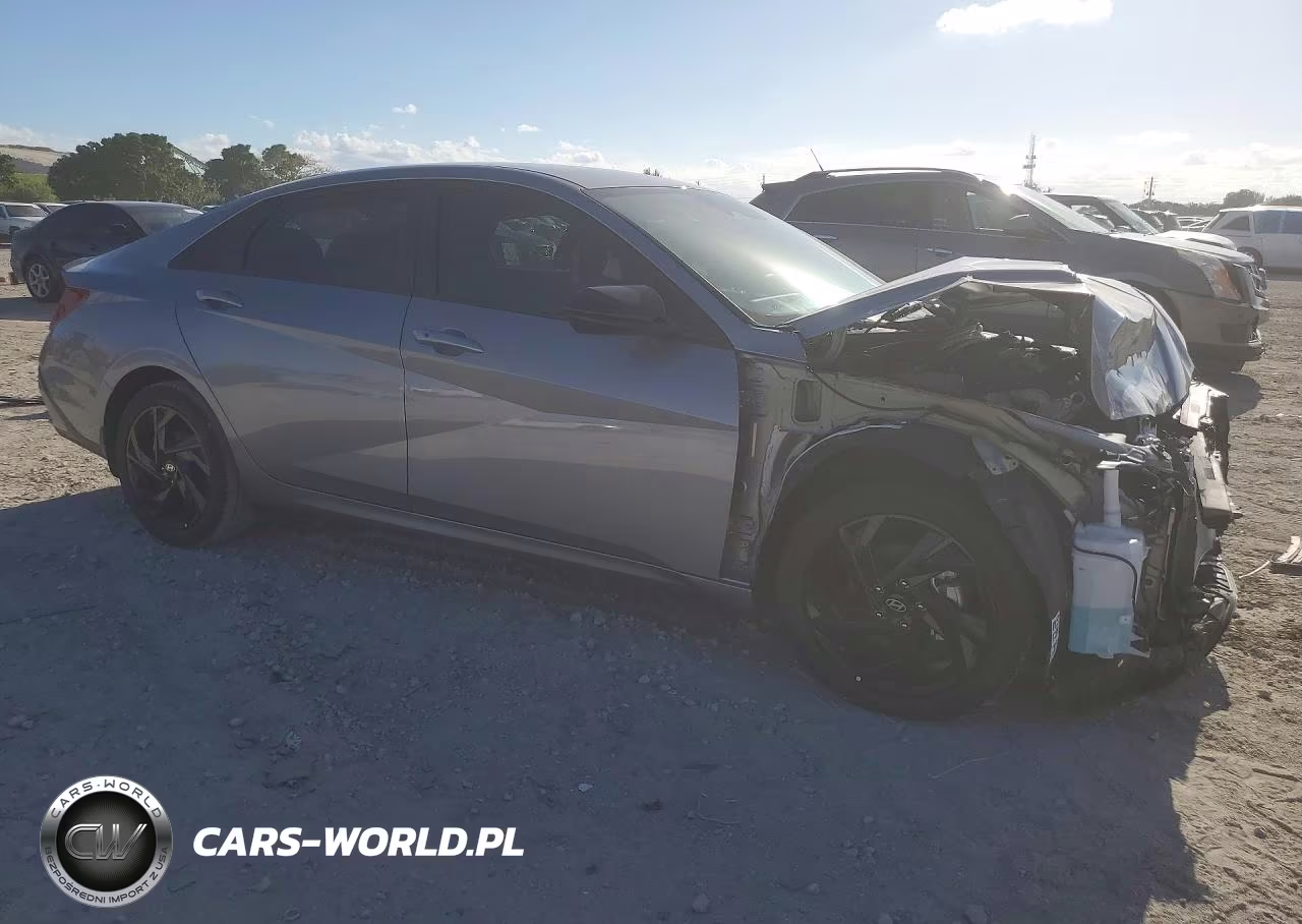 2026 Hyundai Elantra Sel Sport VIN:KMHLM4DG0TU106053 - 4