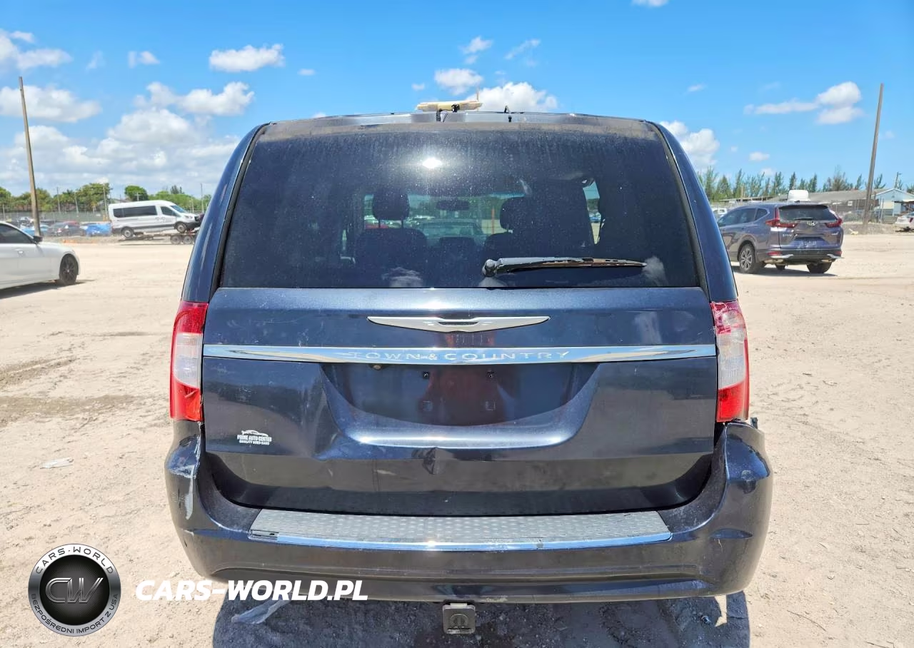 2013 Chrysler Town & Country Touring VIN:2C4RC1BG3DR631142 - 6
