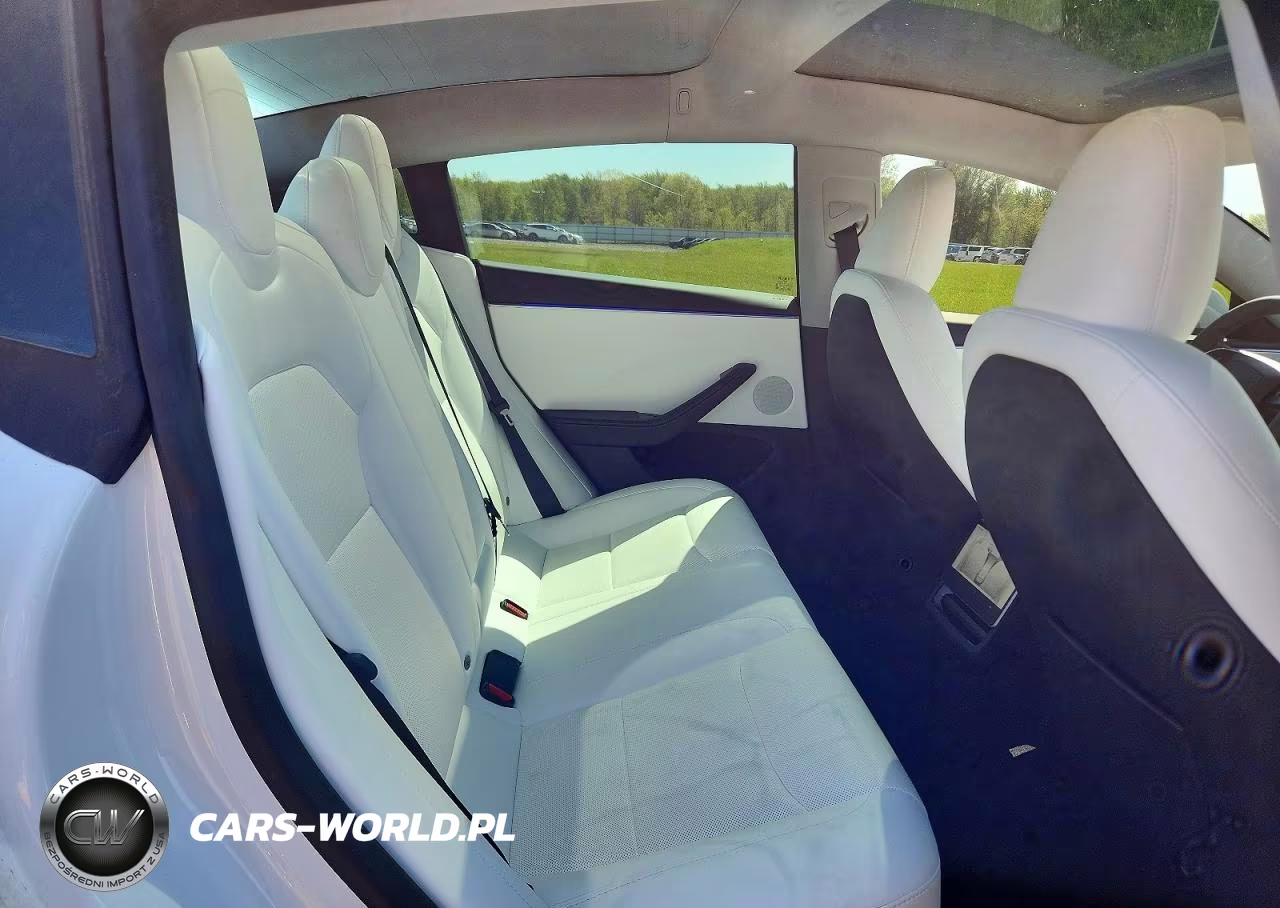 2025 Tesla Model 3 VIN:5YJ3E1EB3SF914892 - 10