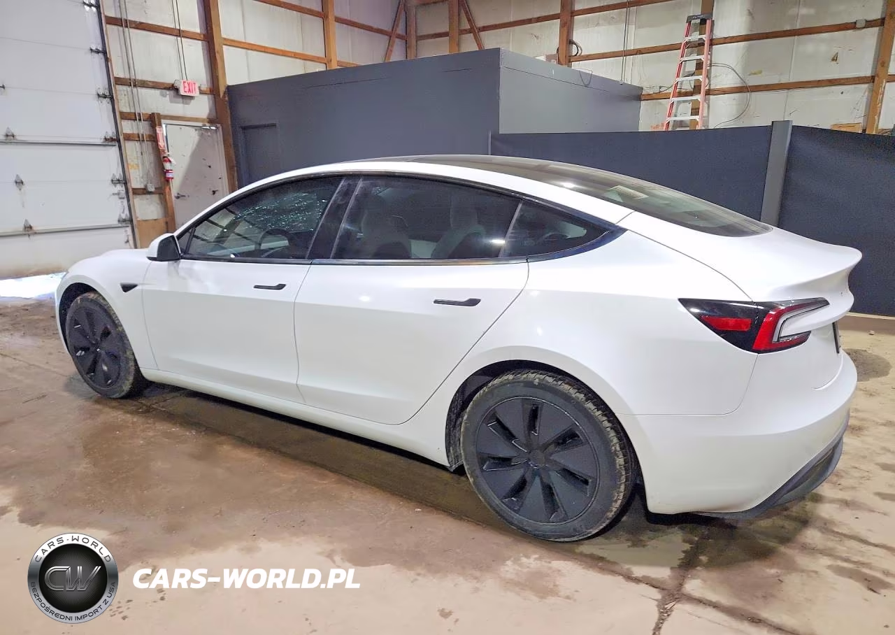 2025 Tesla Model 3 VIN:5YJ3E1EB3SF914892 - 2