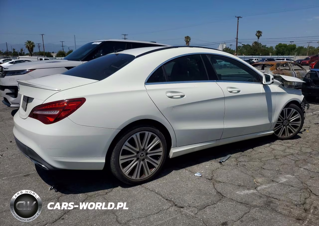2018 Mercedes-Benz Cla 250 VIN:WDDSJ4EB0JN578424 - 3