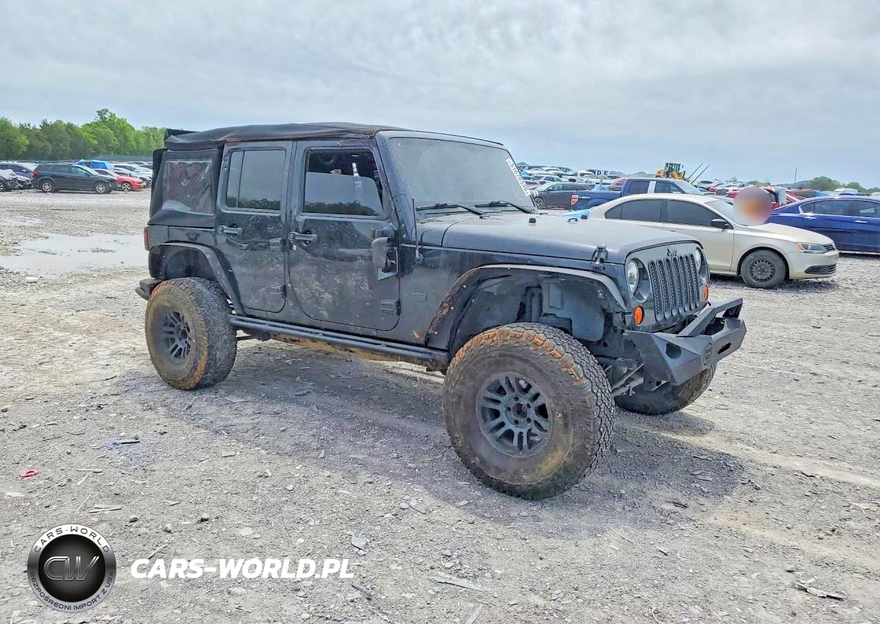2011 Jeep Wrangler Unlimited Jeep 70Th Anniversary VIN:1J4HA7H18BL575979 - 4