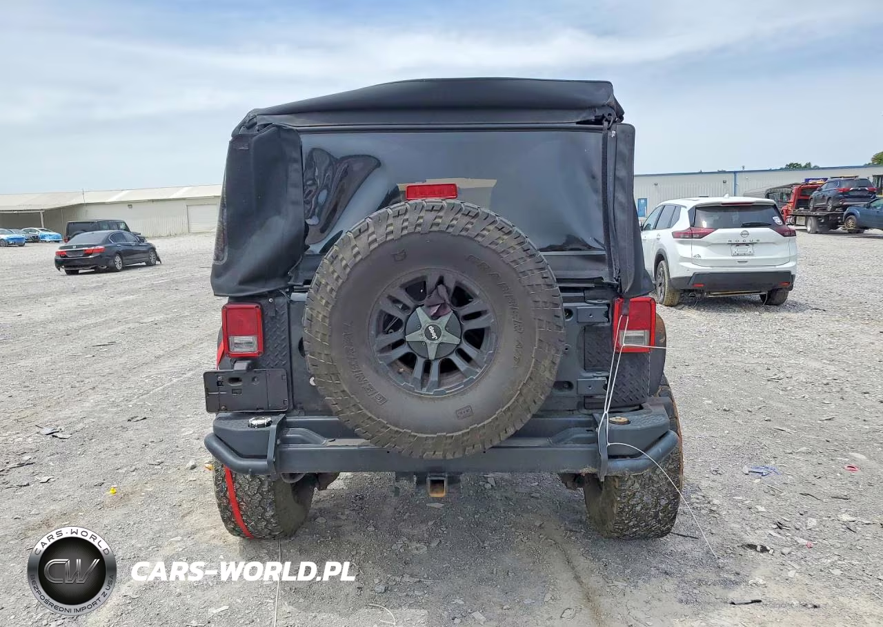 2011 Jeep Wrangler Unlimited Jeep 70Th Anniversary VIN:1J4HA7H18BL575979 - 6
