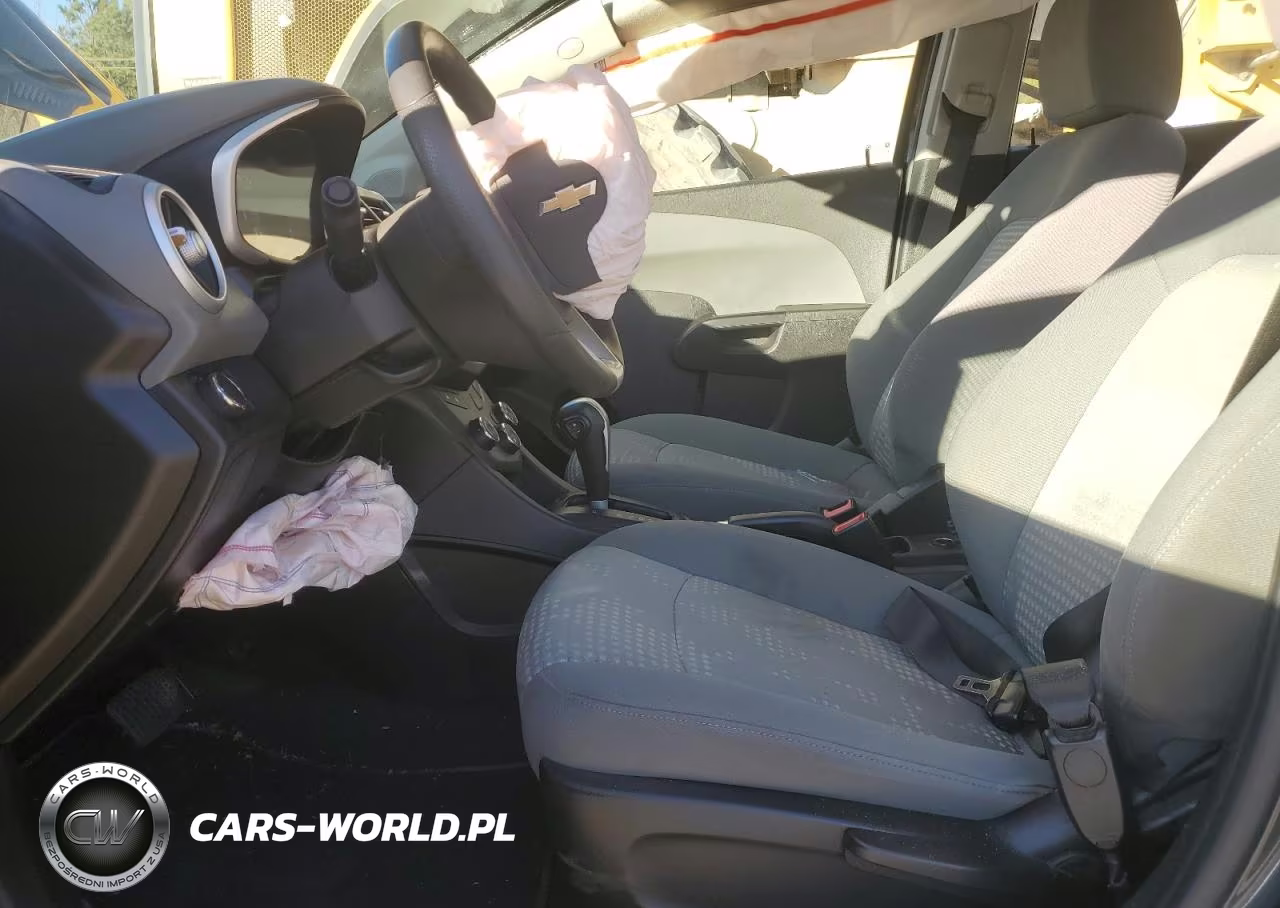 2020 Chevrolet Sonic VIN:1G1JG6SBXL4125644 - 7