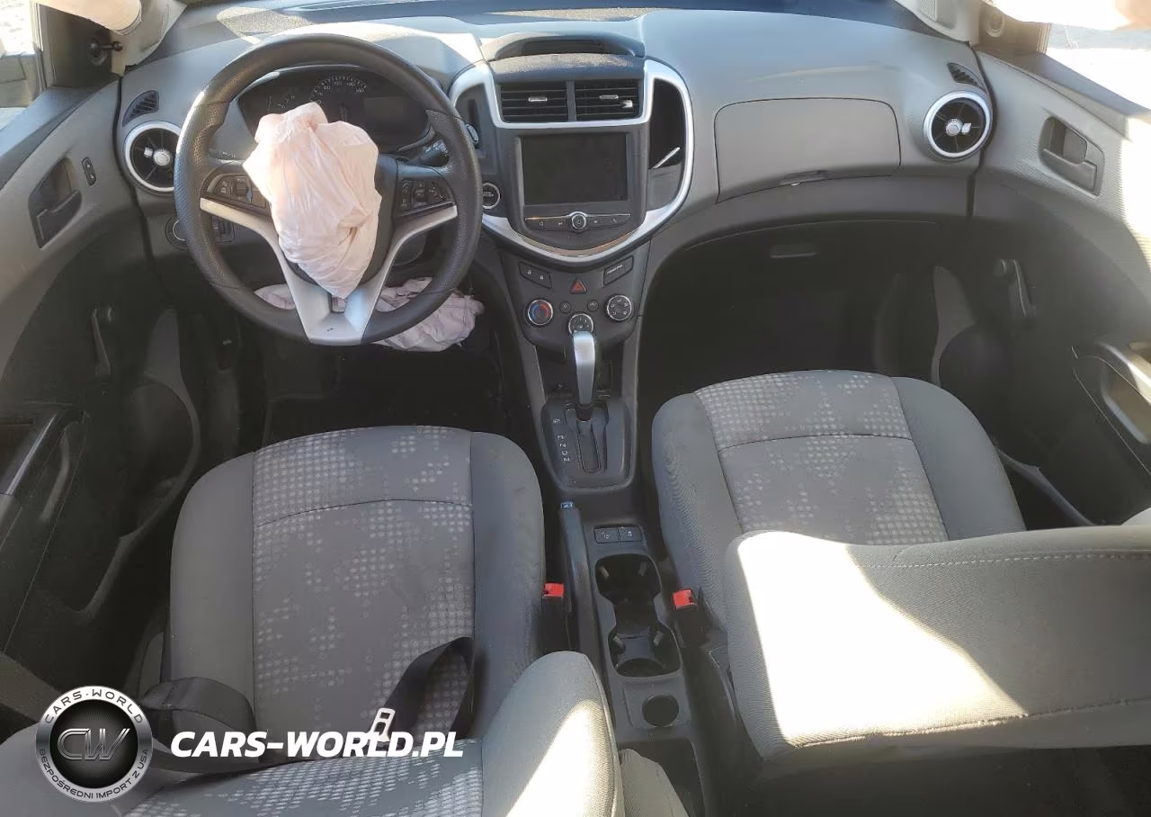2020 Chevrolet Sonic VIN:1G1JG6SBXL4125644 - 8