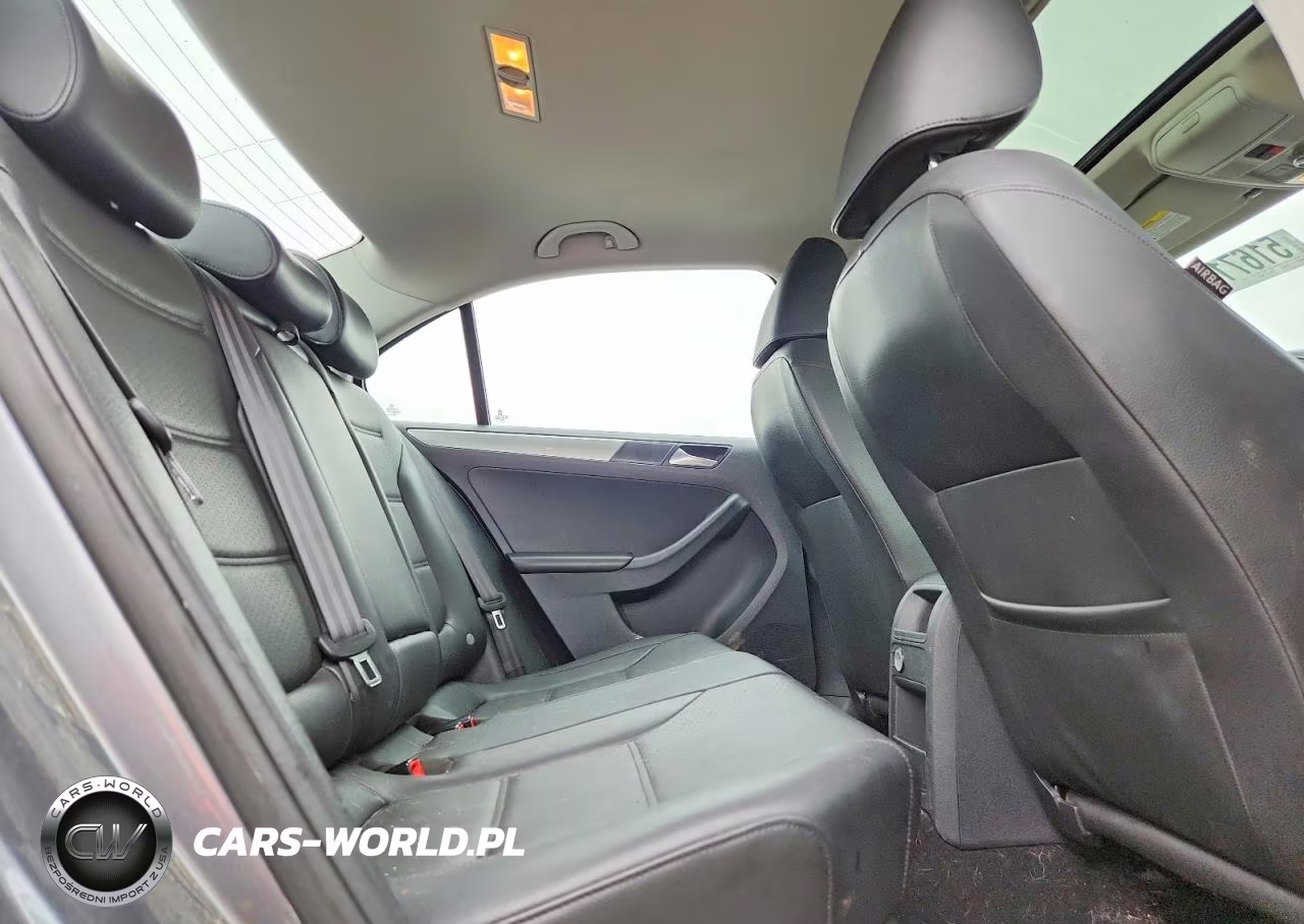 2015 Volkswagen Jetta Se VIN:3VWD17AJ1FM301748 - 10