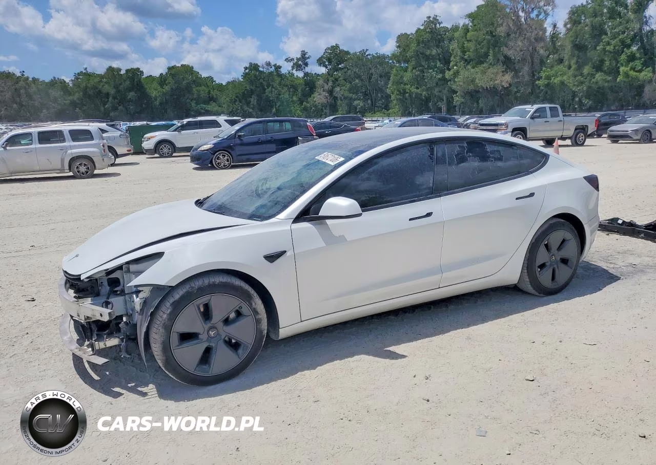 2023 Tesla Model 3 – zdjęcie 1 z 13