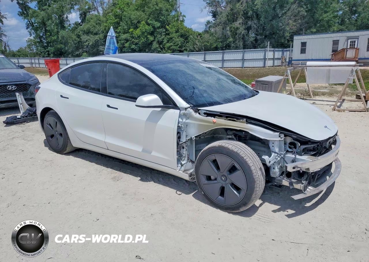 2023 Tesla Model 3 VIN:5YJ3E1EA0PF396609 - 4