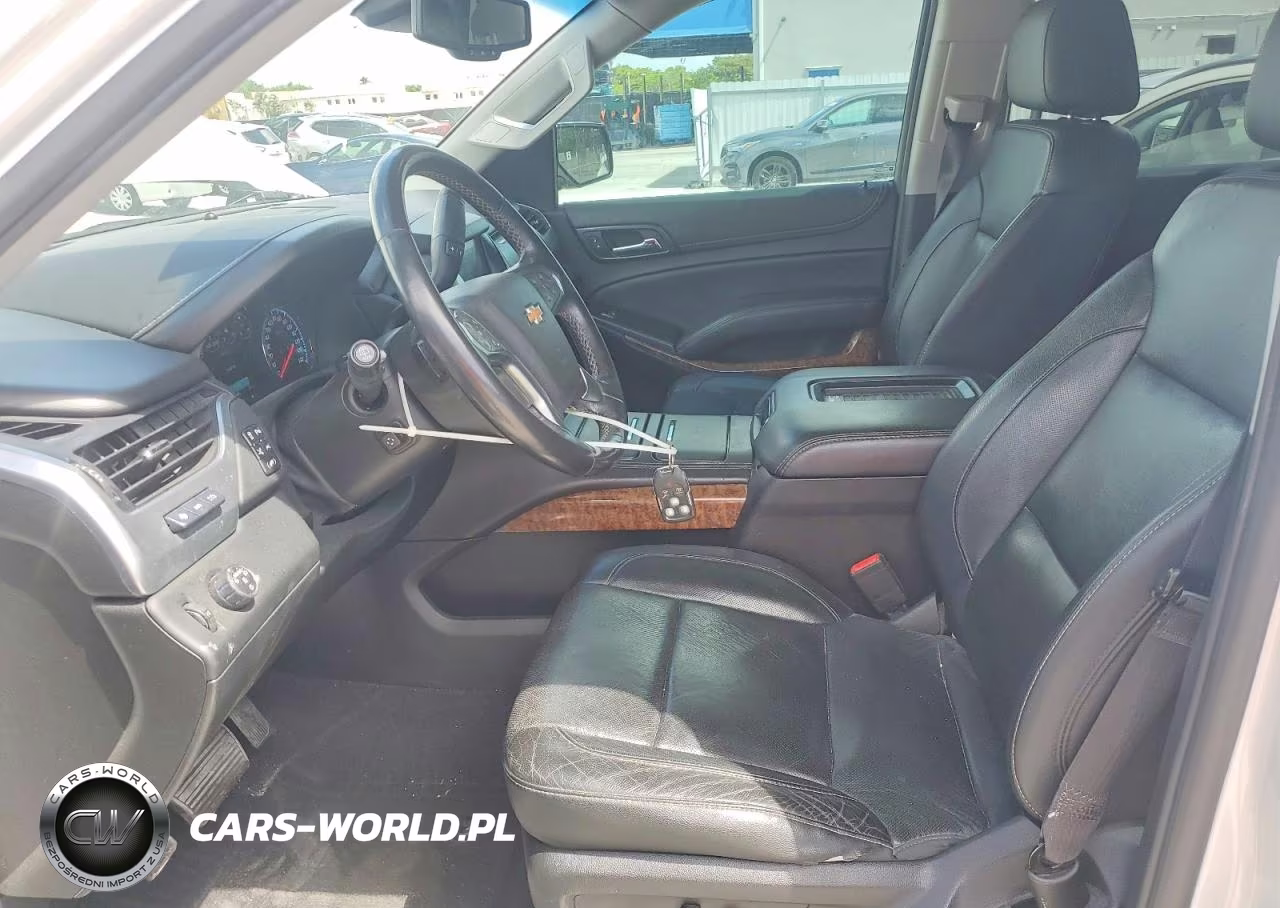 2020 Chevrolet Suburban C1500 Premier VIN:1GNSCJKCXLR263570 - 7