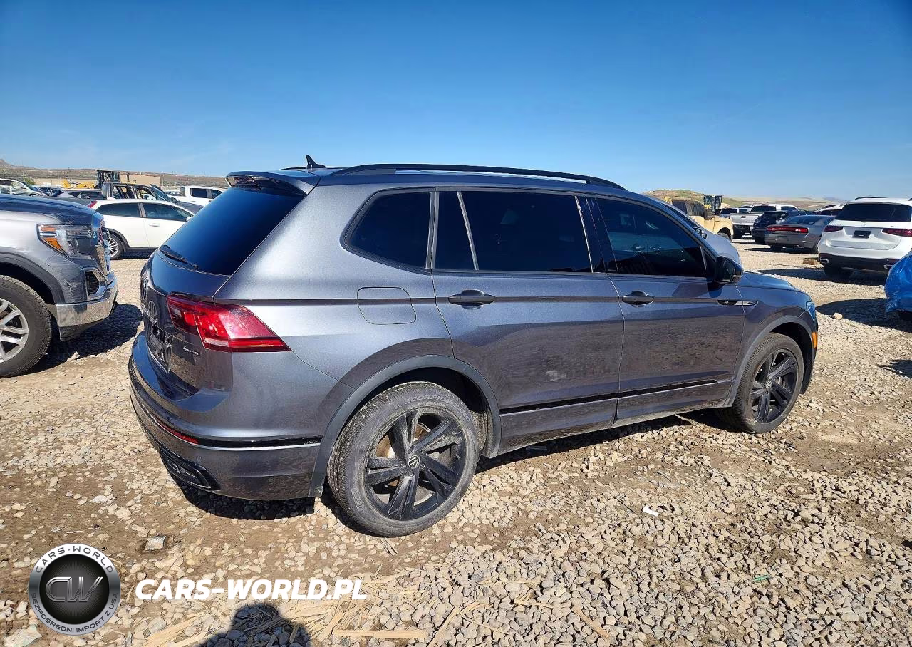 2023 Volkswagen Tiguan Se R-Line Black VIN:3VV8B7AX4PM085628 - 3