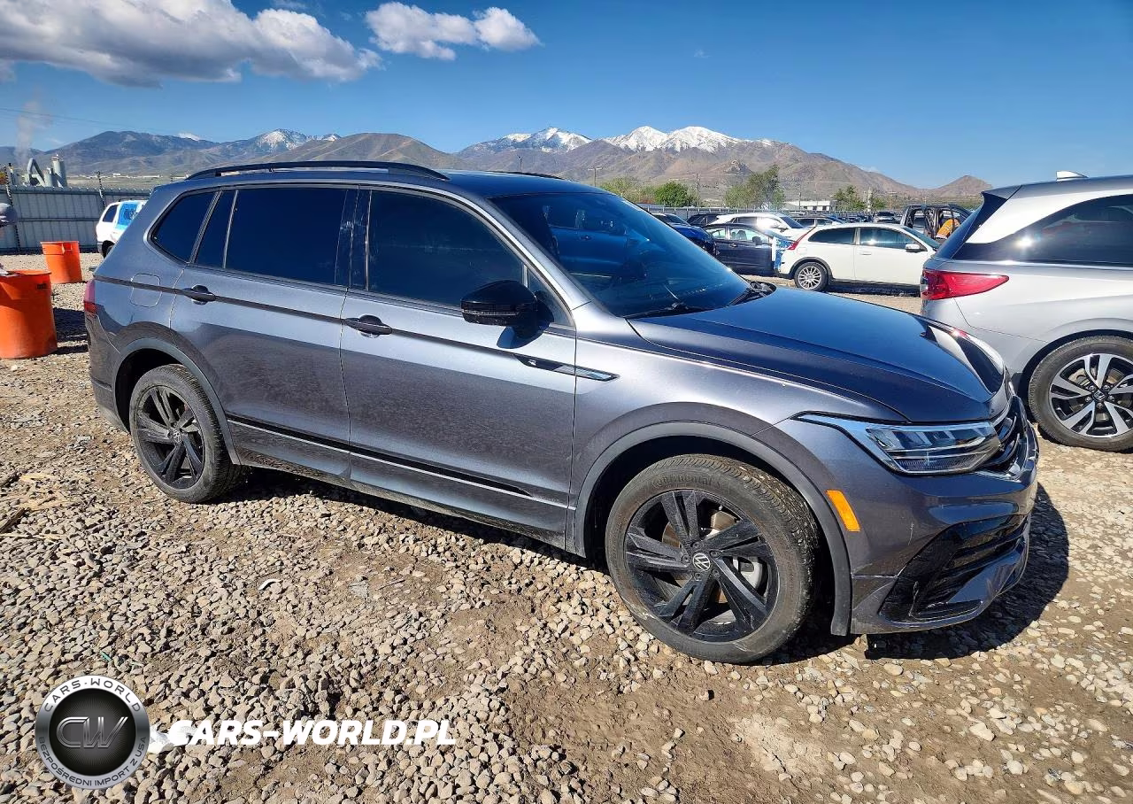 2023 Volkswagen Tiguan Se R-Line Black VIN:3VV8B7AX4PM085628 - 4