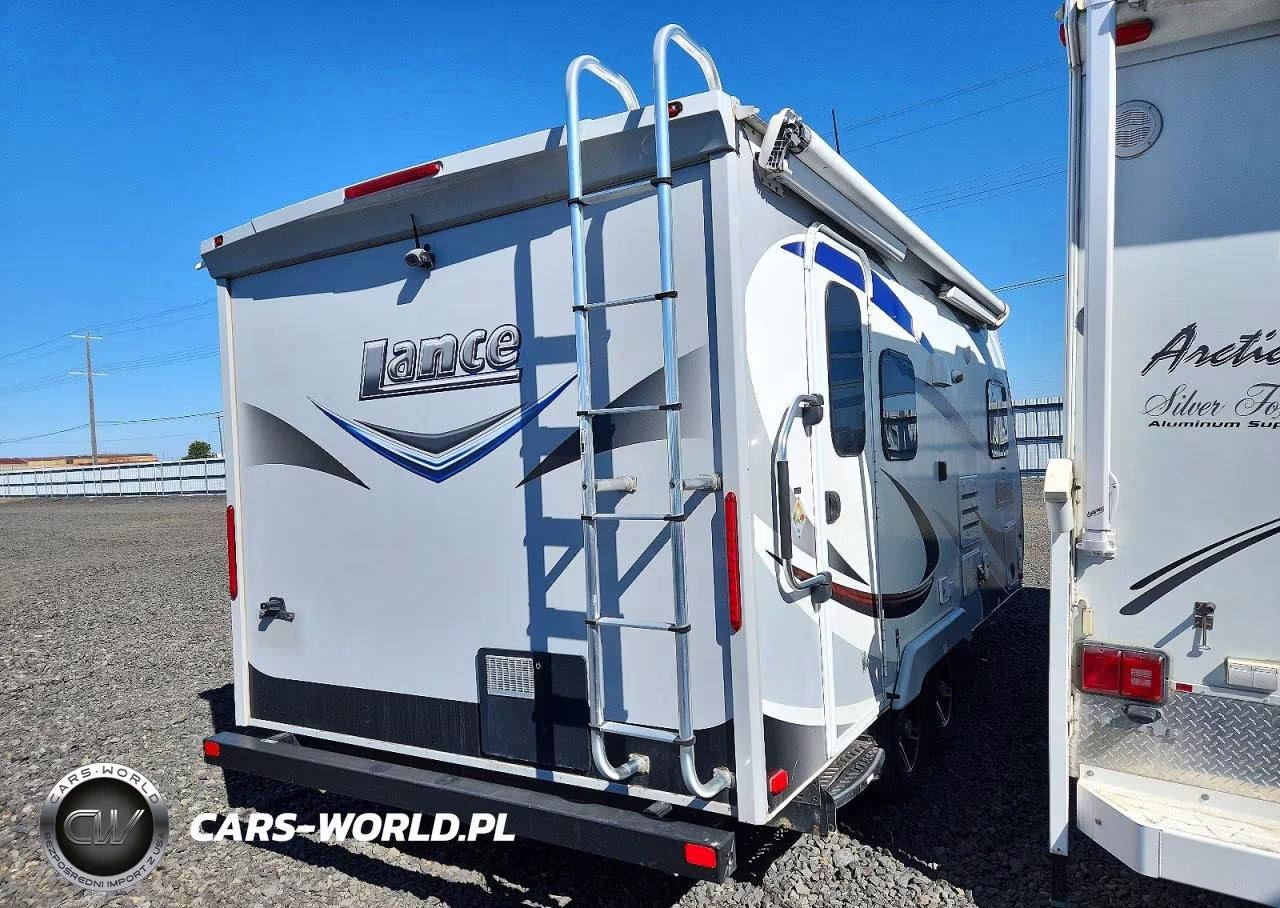2018 Lance Recreational Vehicle (Rv) VIN:56YTT1620JL322902 - 4