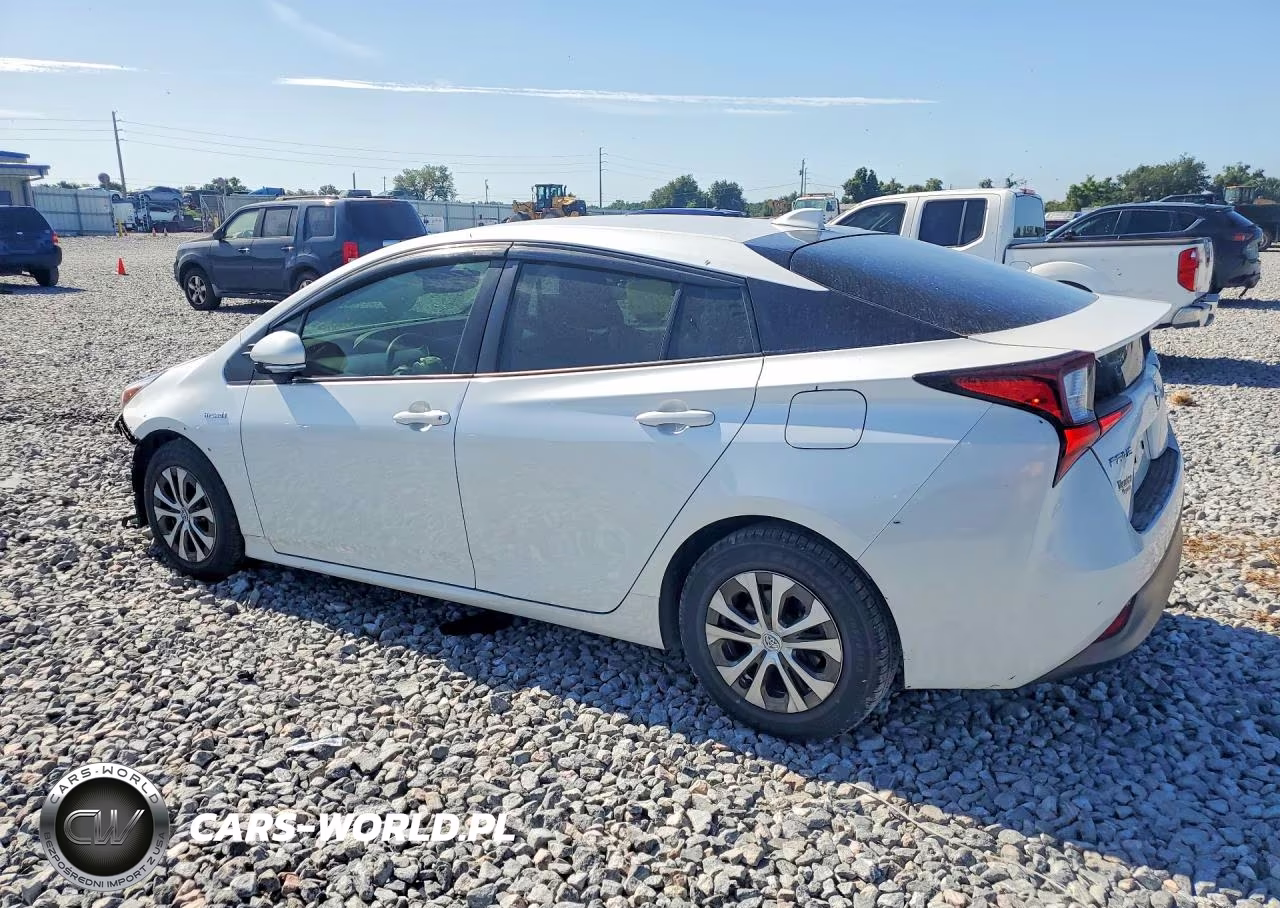 2021 Toyota Prius L Eco VIN:JTDKAMFU8M3146996 - 2